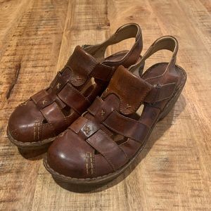 Born Nanilee Fisherman Sandals Clogs Size 9